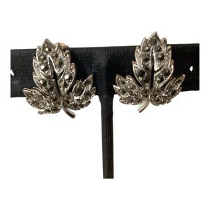 Vintage Signed Lisner Marcasite Leaf Earrings Mid Century Silver Tone Clip On